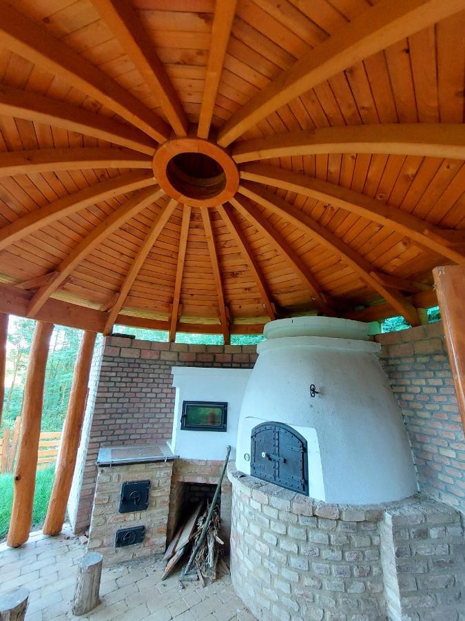 Vendeghaz Petoerke Hotel Bárdudvarnok Екстериор снимка